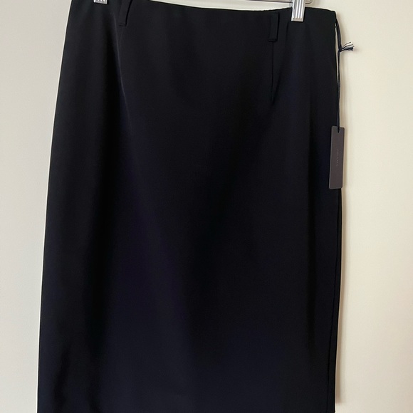 Prada - Picture 5 of 10